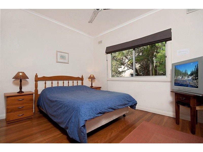 10 Park Street, New Brighton NSW 2483