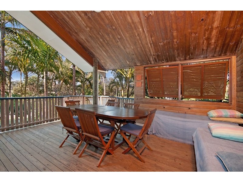 2 Robin Street, South Golden Beach NSW 2483