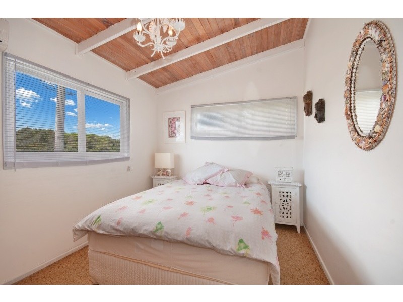 1 Pacific Esplanade, South Golden Beach NSW 2483