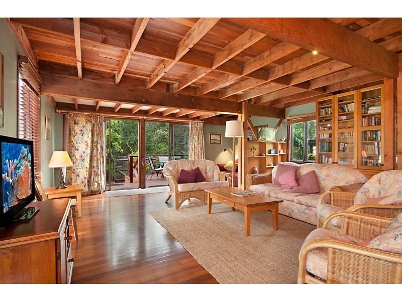 2 Pacific Esplanade, South Golden Beach NSW 2483