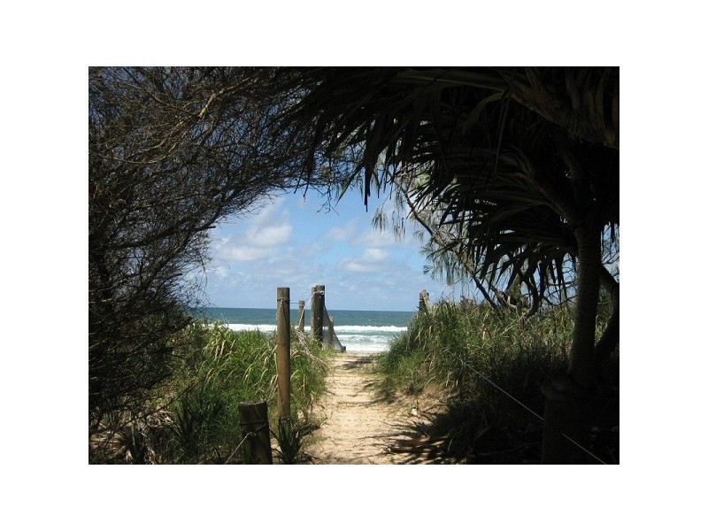 5 The Esplanade, New Brighton NSW 2483