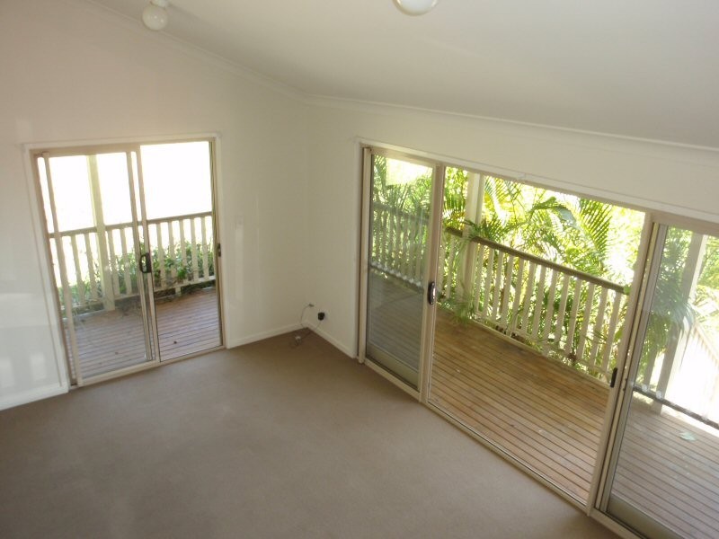 20 Kiyung Crescent, Ocean Shores NSW 2483