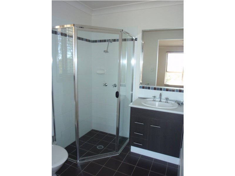 20 Kiyung Crescent, Ocean Shores NSW 2483