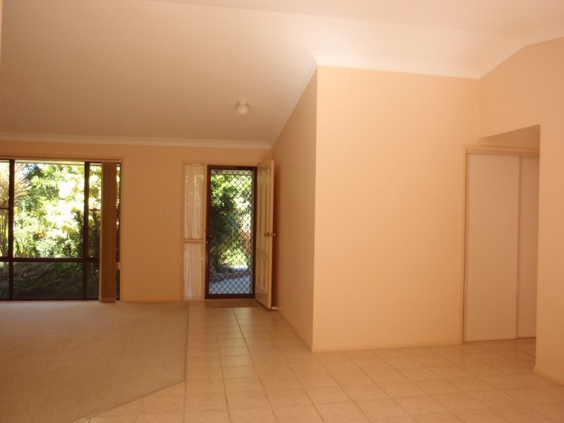 1/5 Wilpy Place, Ocean Shores NSW 2483