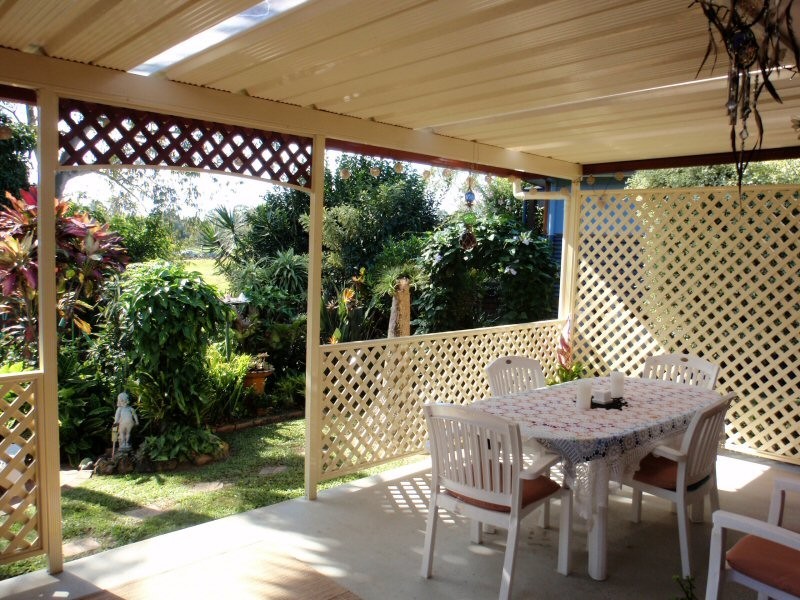 28 Coomburra Crescent, Ocean Shores NSW 2483