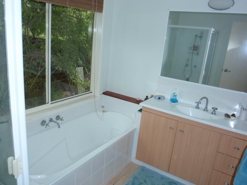 23 Banool Circuit, Ocean Shores NSW 2483