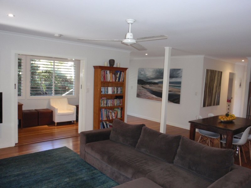 10 Gloria Street, South Golden Beach NSW 2483