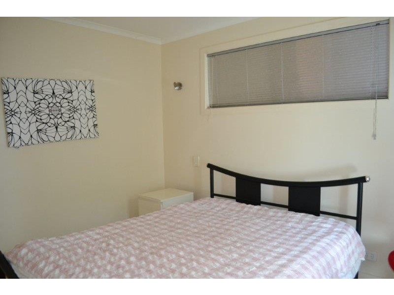 9 Mia Court, Ocean Shores NSW 2483