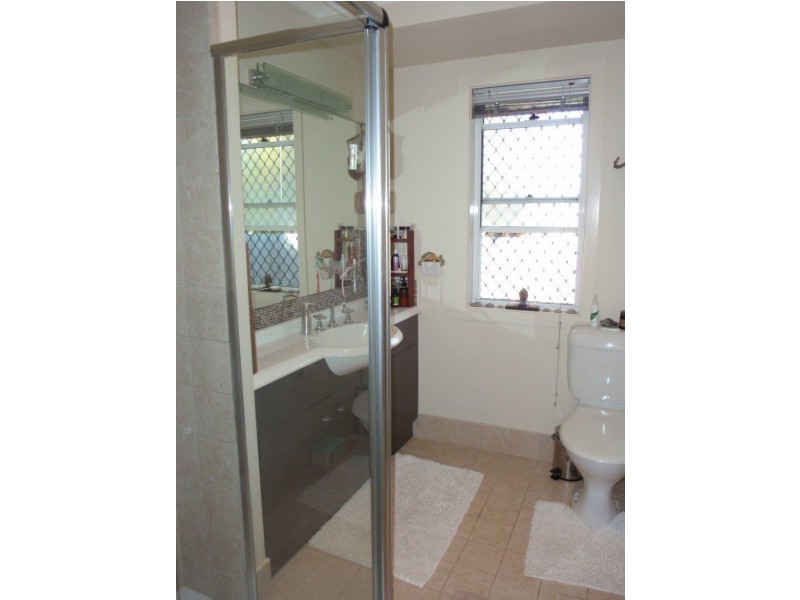 9 Mia Court, Ocean Shores NSW 2483