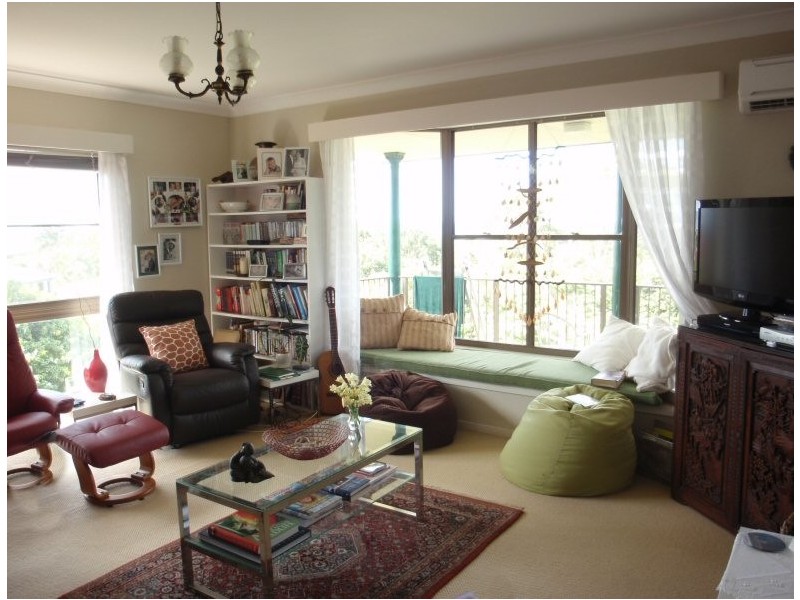 31 Yallakool Drive, Ocean Shores NSW 2483