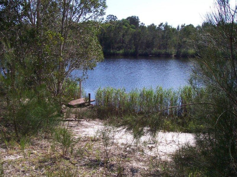 27 Hardy Avenue, Ocean Shores NSW 2483