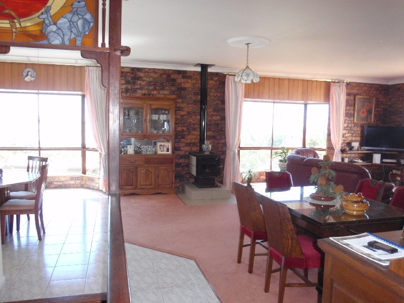 9 Wirruna Avenue, Ocean Shores NSW 2483