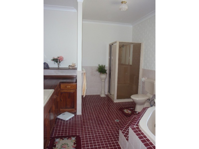 9 Wirruna Avenue, Ocean Shores NSW 2483