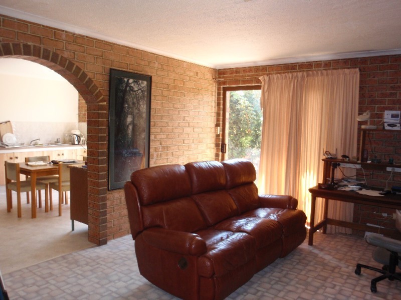 9 Wirruna Avenue, Ocean Shores NSW 2483