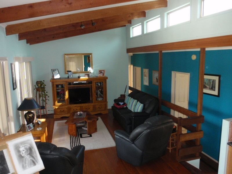 10 Warrambool Rd, Ocean Shores NSW 2483