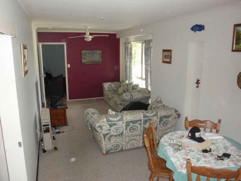 10 Warrambool Rd, Ocean Shores NSW 2483