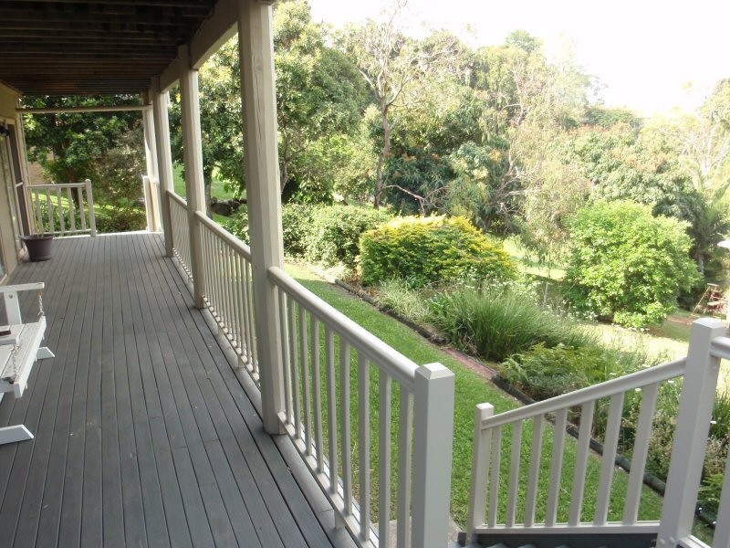 10 Warrambool Rd, Ocean Shores NSW 2483