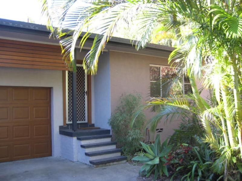 Unit 17b Royal Avenue, South Golden Beach NSW 2483