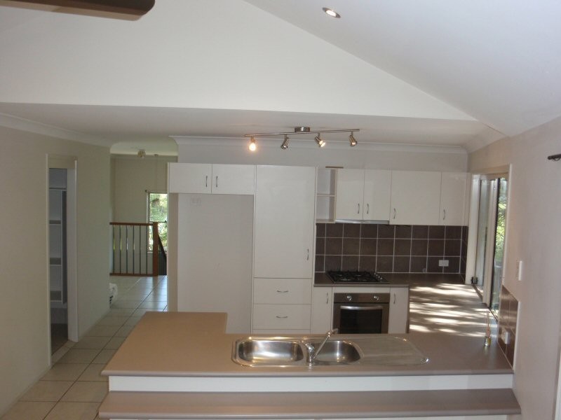 2/10 Goondooloo Drive, Ocean Shores NSW 2483