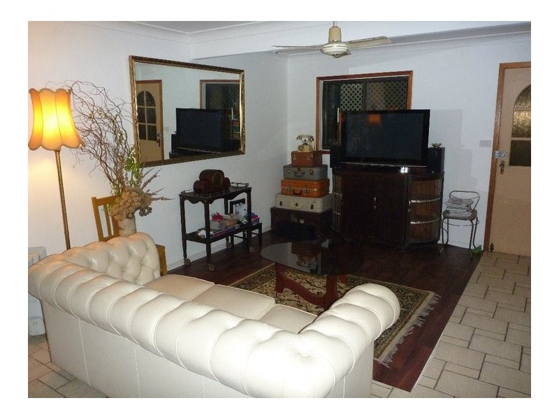 9 Gloria Street, South Golden Beach NSW 2483