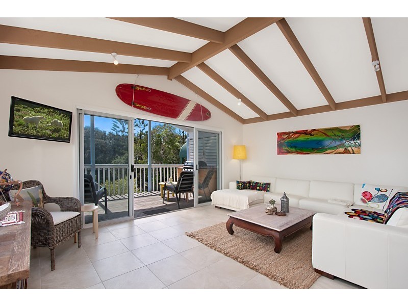 4 PACIFIC ESPLANADE, South Golden Beach NSW 2483