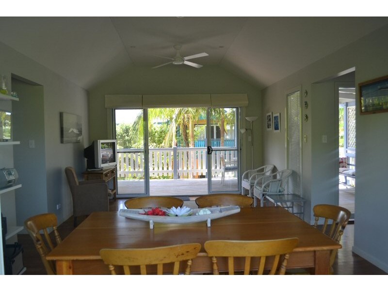 2/18 Helen Street, South Golden Beach NSW 2483