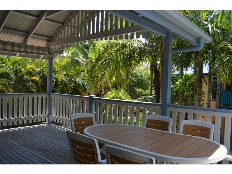 2/18 Helen Street, South Golden Beach NSW 2483