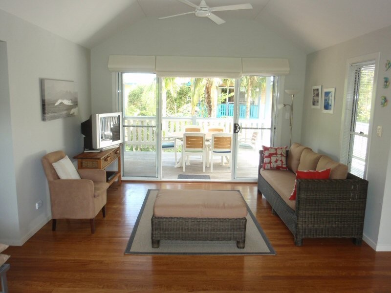 2/18 Helen Street, South Golden Beach NSW 2483