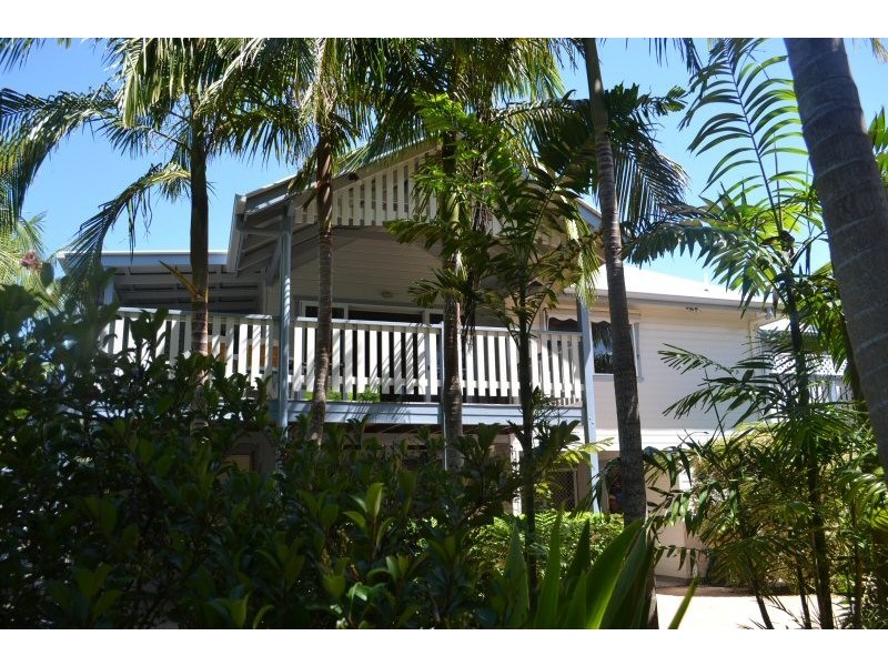 2/18 Helen Street, South Golden Beach NSW 2483