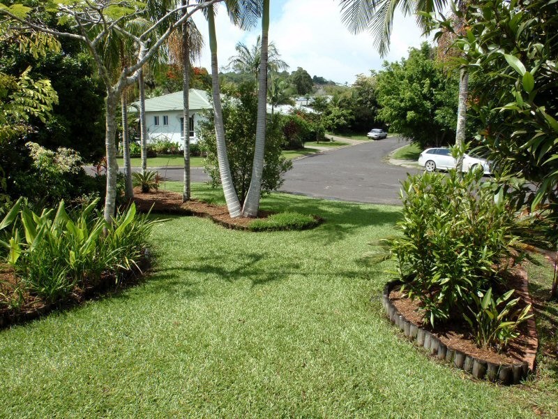 2 Tindara Avenue, Ocean Shores NSW 2483