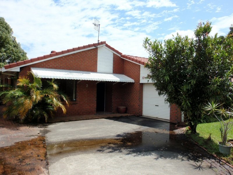 2 Tindara Avenue, Ocean Shores NSW 2483