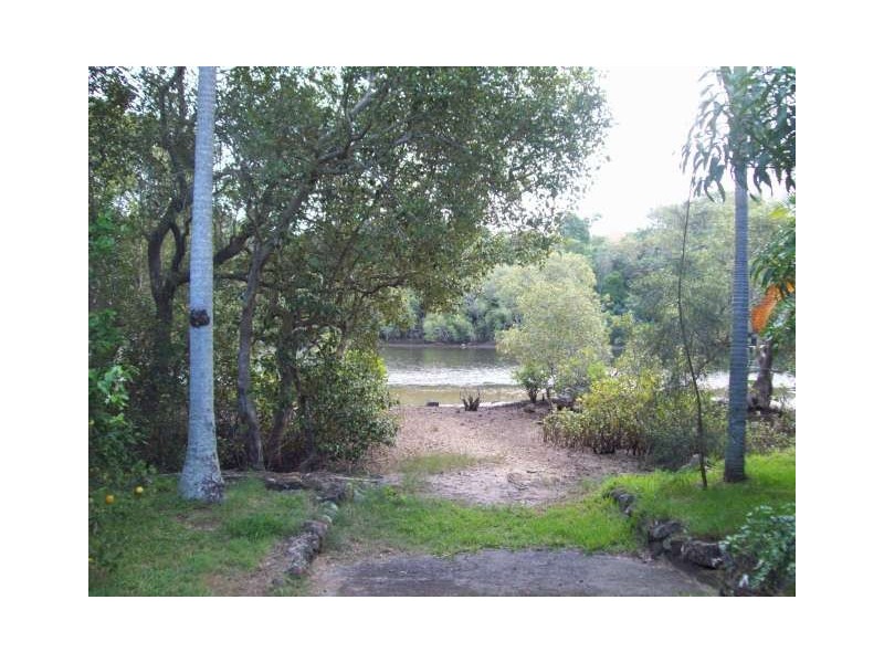 6 Short Street, New Brighton NSW 2483