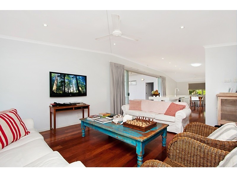 18 Beach Avenue, South Golden Beach NSW 2483