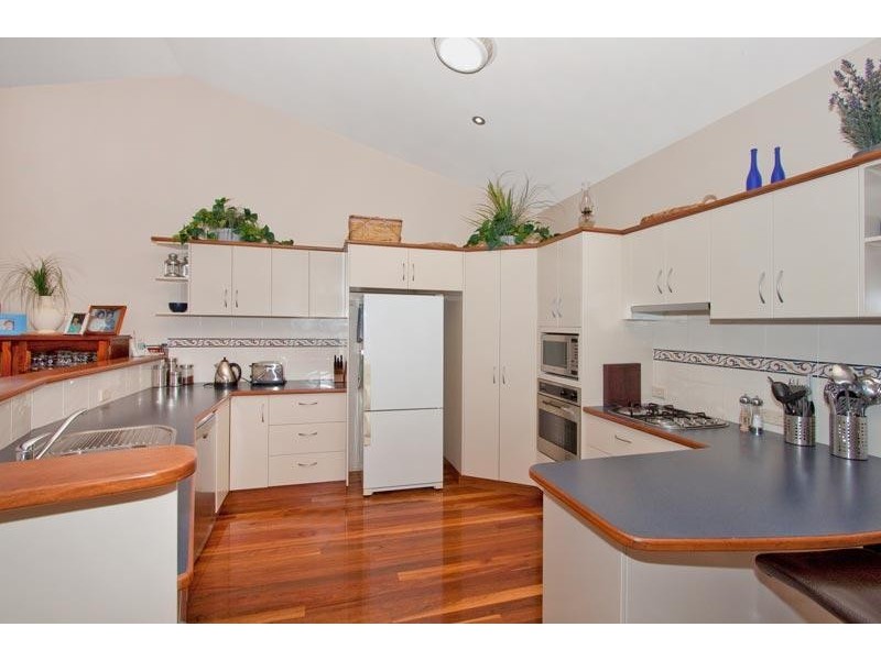 22 Flinders Way, Ocean Shores NSW 2483