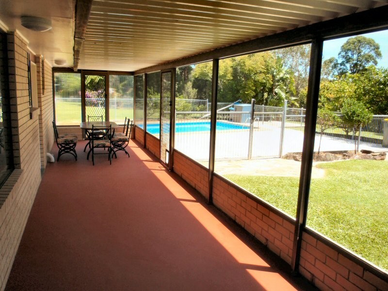 50 Narooma Drive, Ocean Shores NSW 2483