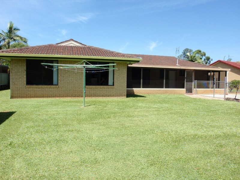 50 Narooma Drive, Ocean Shores NSW 2483