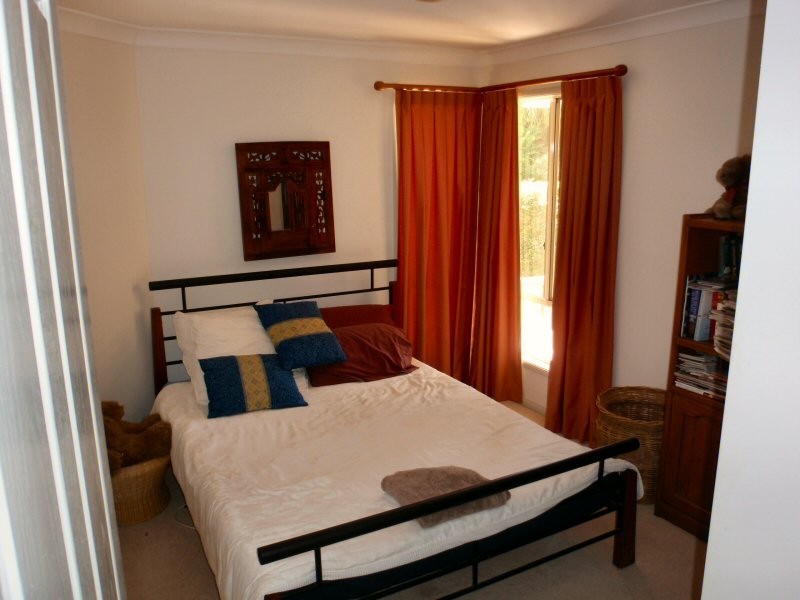 14 Terrara Court, Ocean Shores NSW 2483