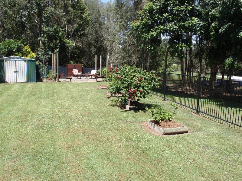 14 Terrara Court, Ocean Shores NSW 2483