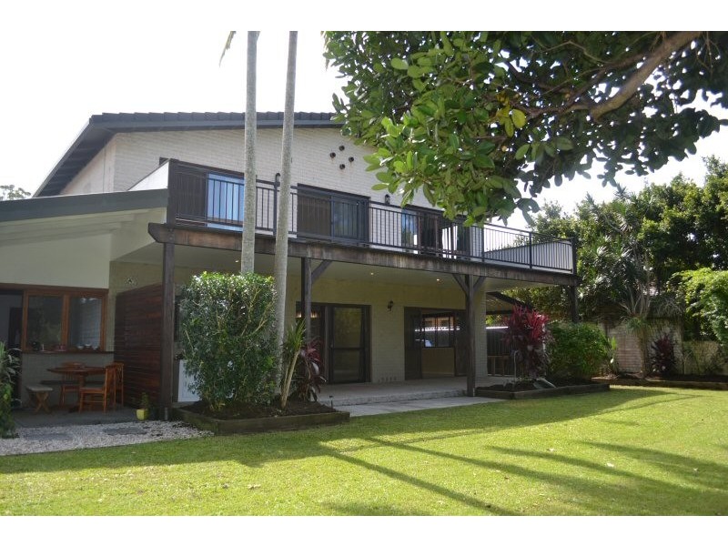 70 Balemo Drive, Ocean Shores NSW 2483