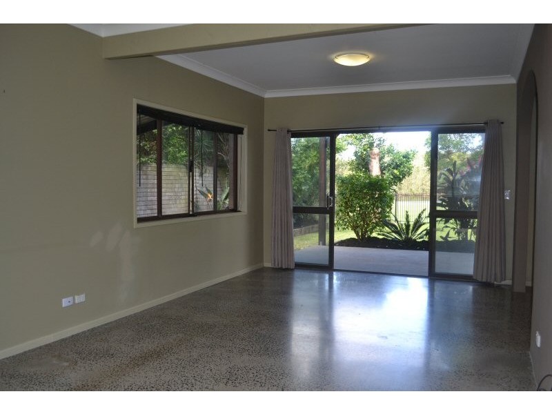 70 Balemo Drive, Ocean Shores NSW 2483