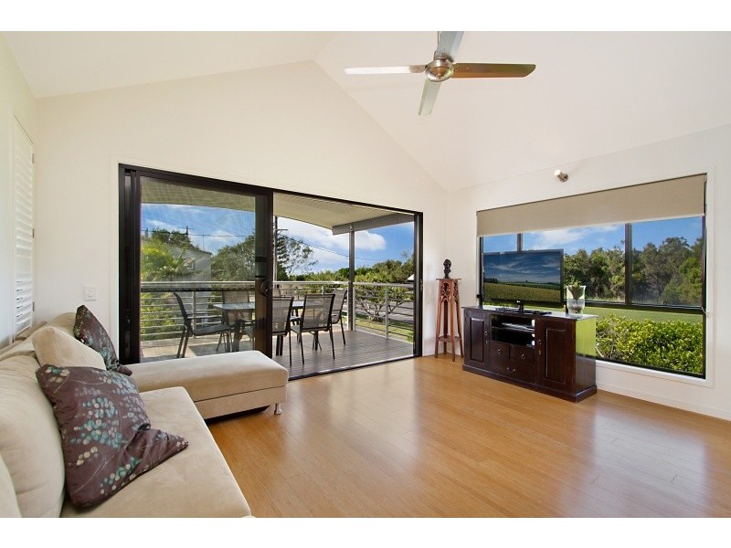 1 Beach Avenue, South Golden Beach NSW 2483