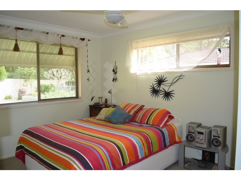 7 Aloota Crescent, Ocean Shores NSW 2483