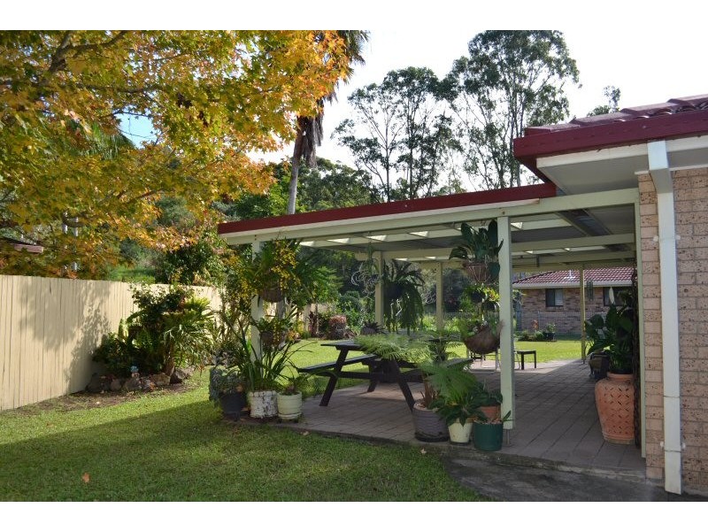 7 Aloota Crescent, Ocean Shores NSW 2483