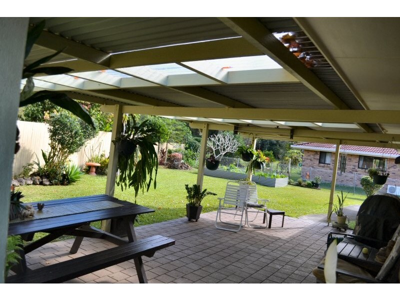 7 Aloota Crescent, Ocean Shores NSW 2483