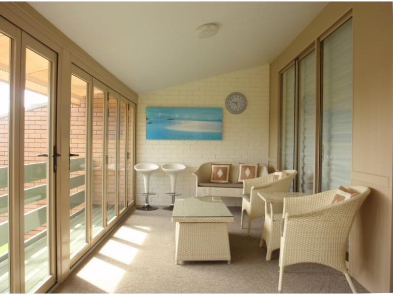 22/2 Langi Place, Ocean Shores NSW 2483