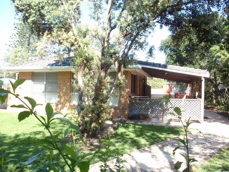 17 Pacific Esplanade, South Golden Beach NSW 2483