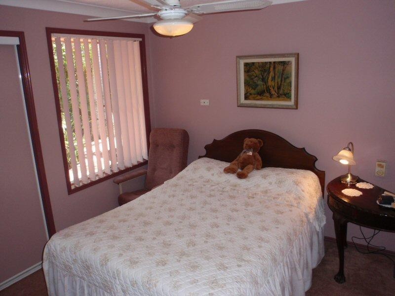 11 Tongarra Drive, Ocean Shores NSW 2483