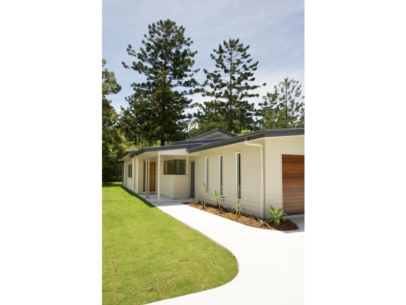 15 Boondoon Crescent, Ocean Shores NSW 2483
