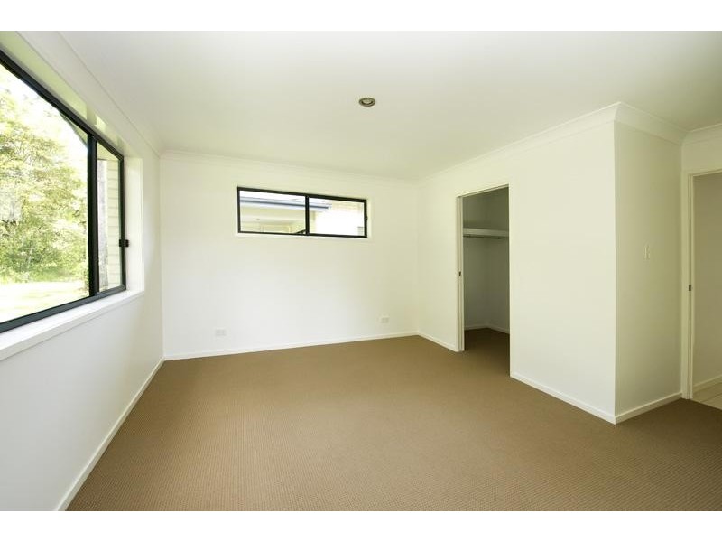 15 Boondoon Crescent, Ocean Shores NSW 2483