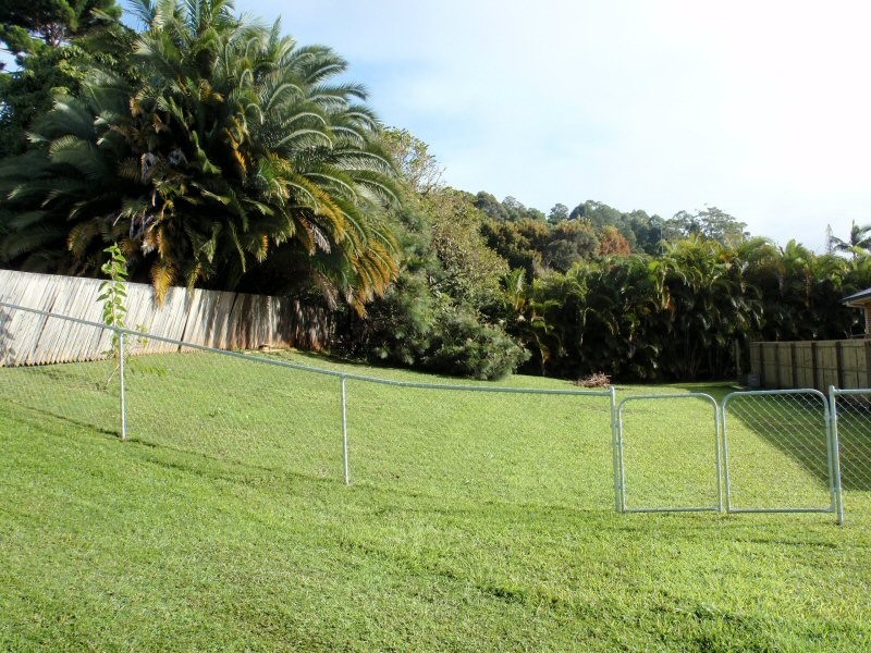 7 Coonawarra Court, Ocean Shores NSW 2483